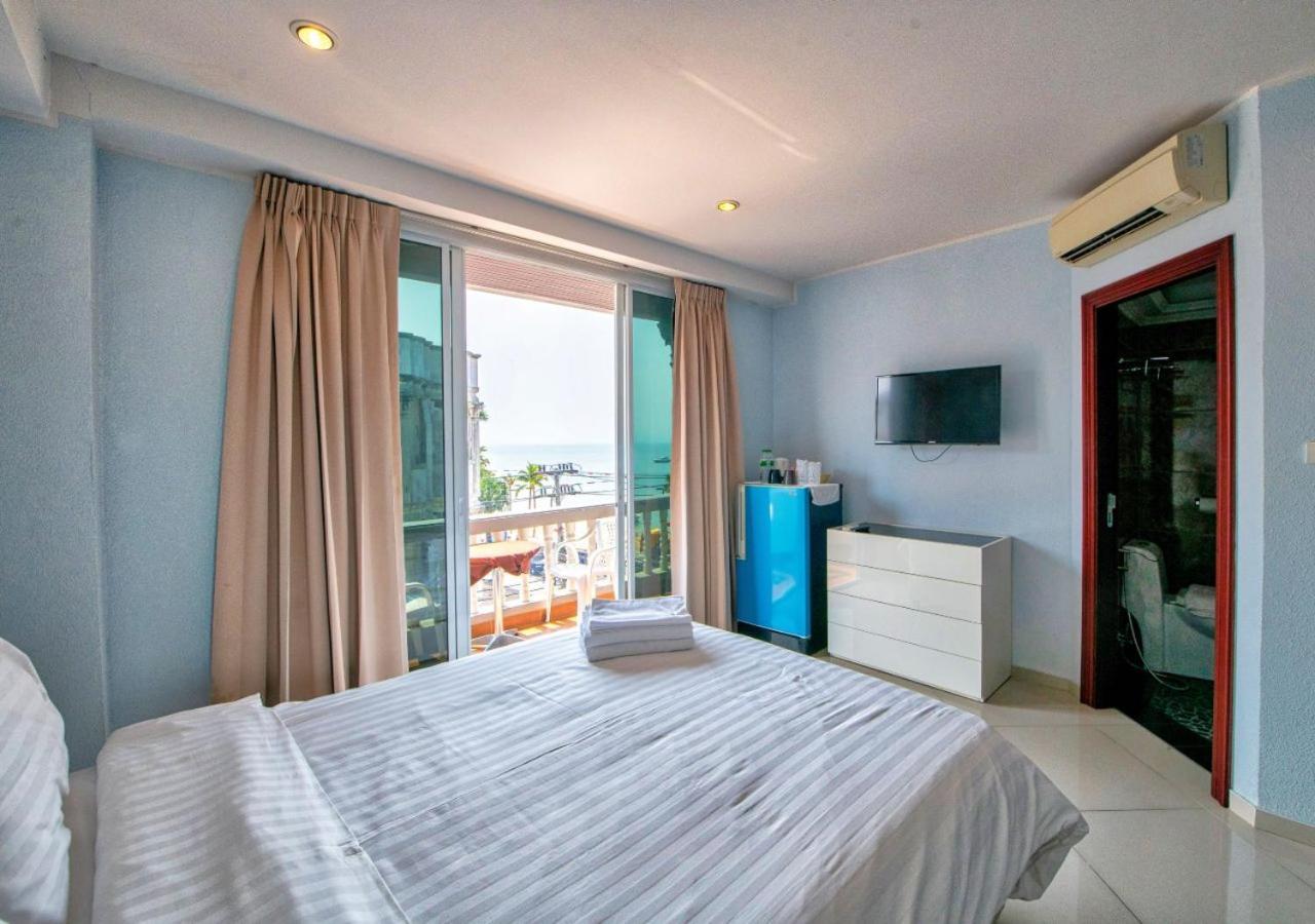 Akvavit Living Hotel Pantai Jomtien Bagian luar foto